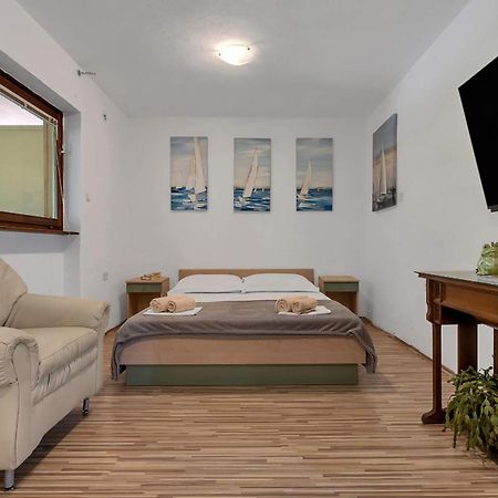 Apartments Harmony Of Five Makarska Esterno foto