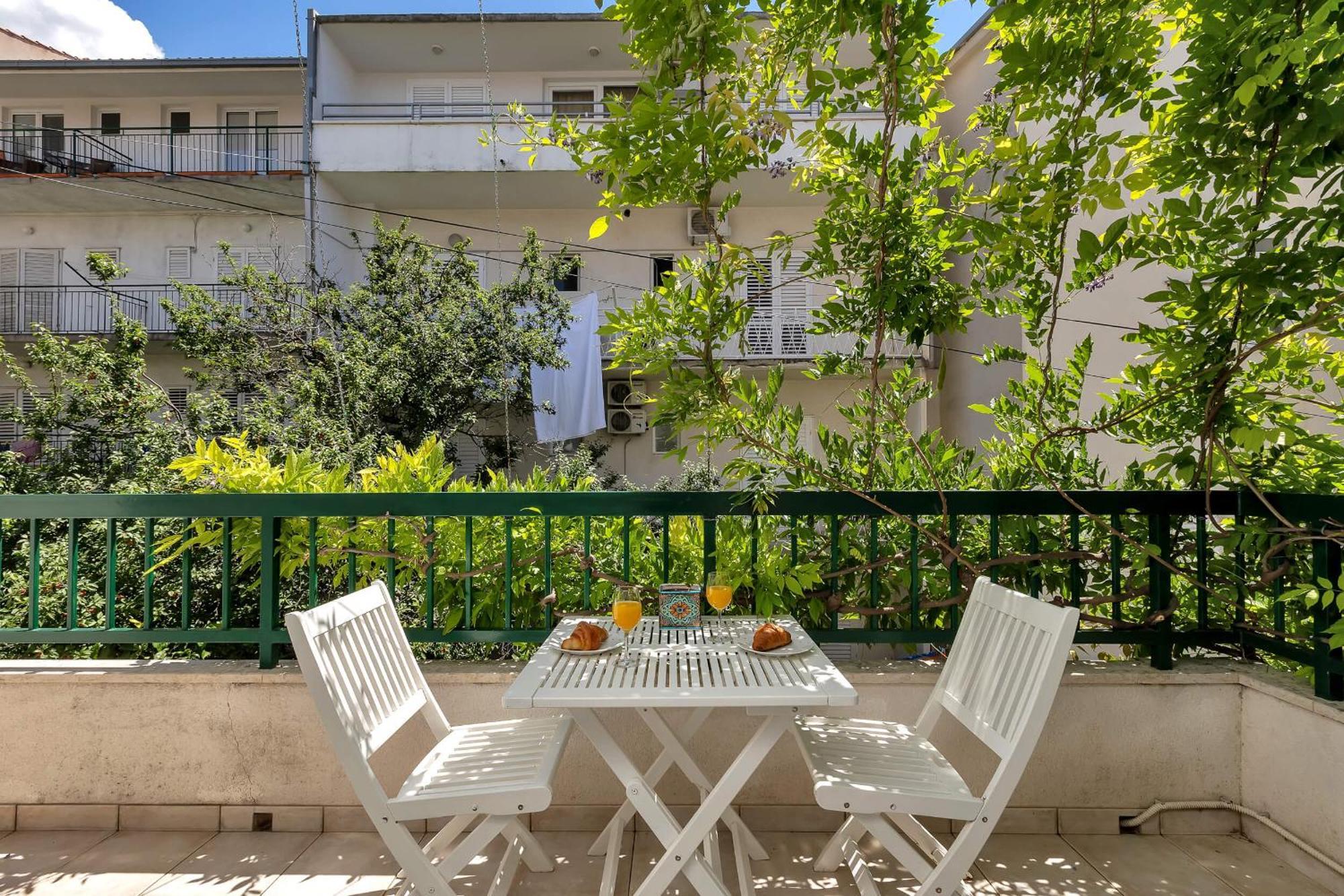 Apartments Harmony Of Five Makarska Esterno foto